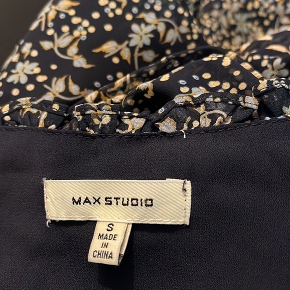 MAX STUDIO Navy Blue Floral Ruffled Georgette V-Neck Sleeveless Maxi Dress - Picture 4 of 9